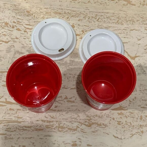 Starbucks red cups - Picture 4 of 8